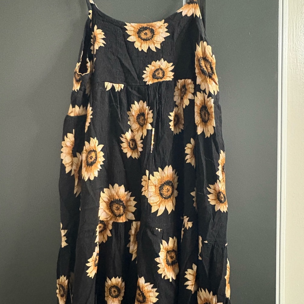 Sunflower Print Black Dress - Picture 5 of 5